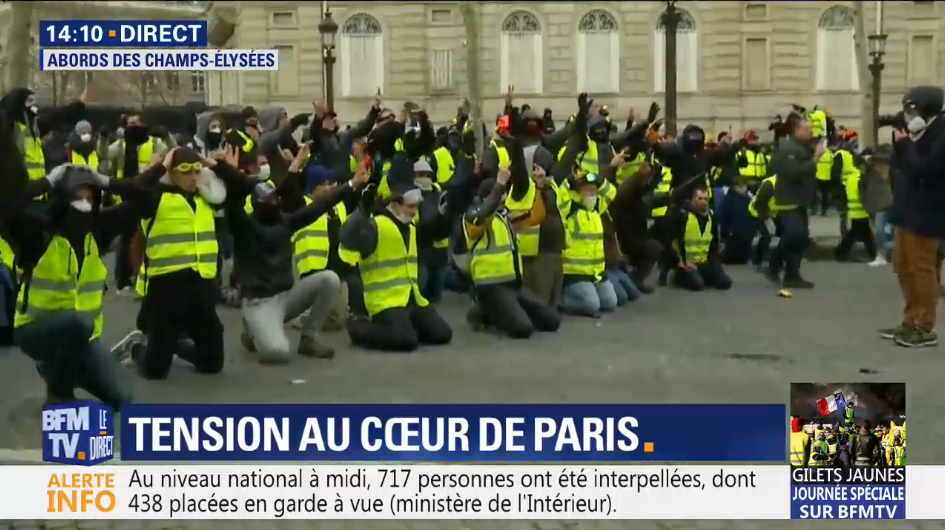 Les Figures Des Gilets Jaunes Entre La Police Et Leur Base